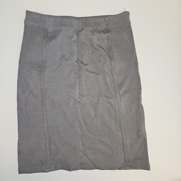 NWOT | XS | BCBGMAXAZRIA | Gray Bandage Mini Skirt - Picture 1 of 3